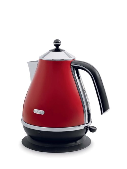 DeLonghi Electric Kettle Red